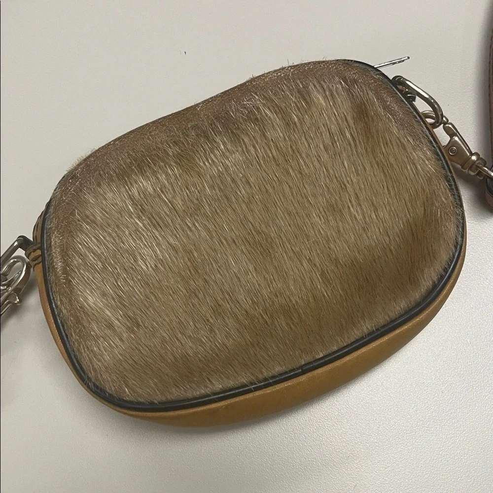Source Unknown chic belt